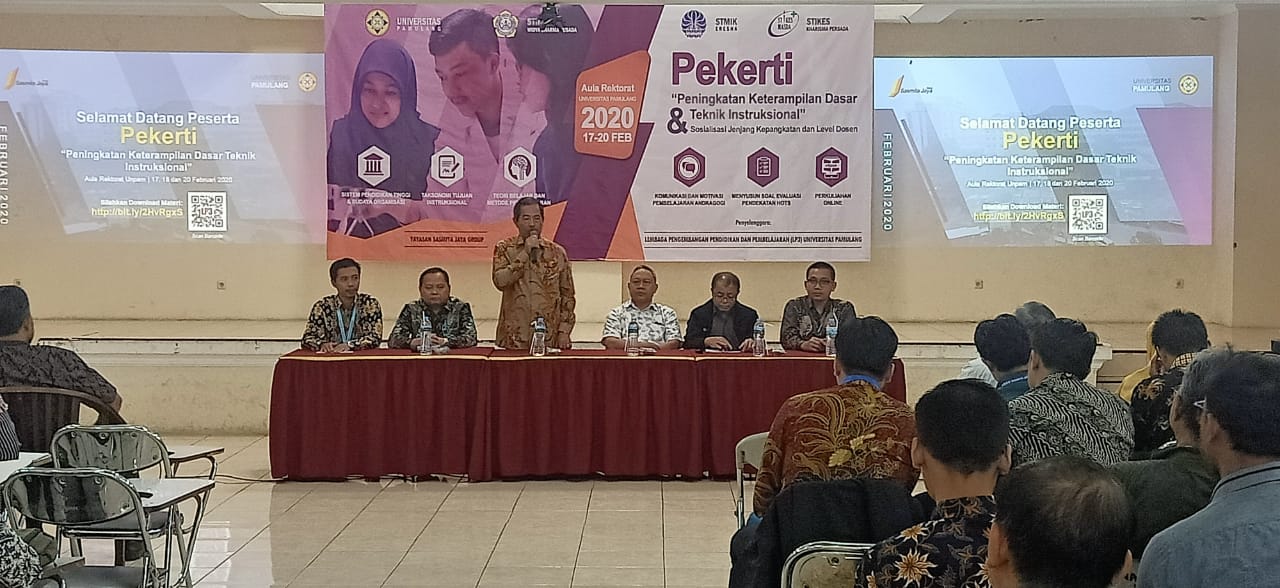 Sambutan dari Ketua Yayasan Sasmita Jaya Bapak Dr. HC. Drs. H. Darsono